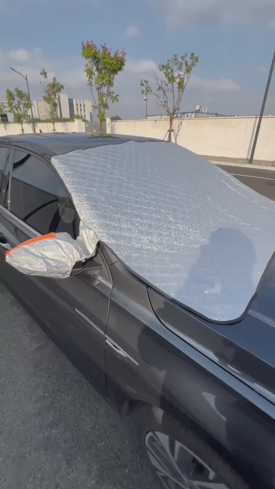 ClearView™ Anti-Theft Magnetic Windshield Cover video